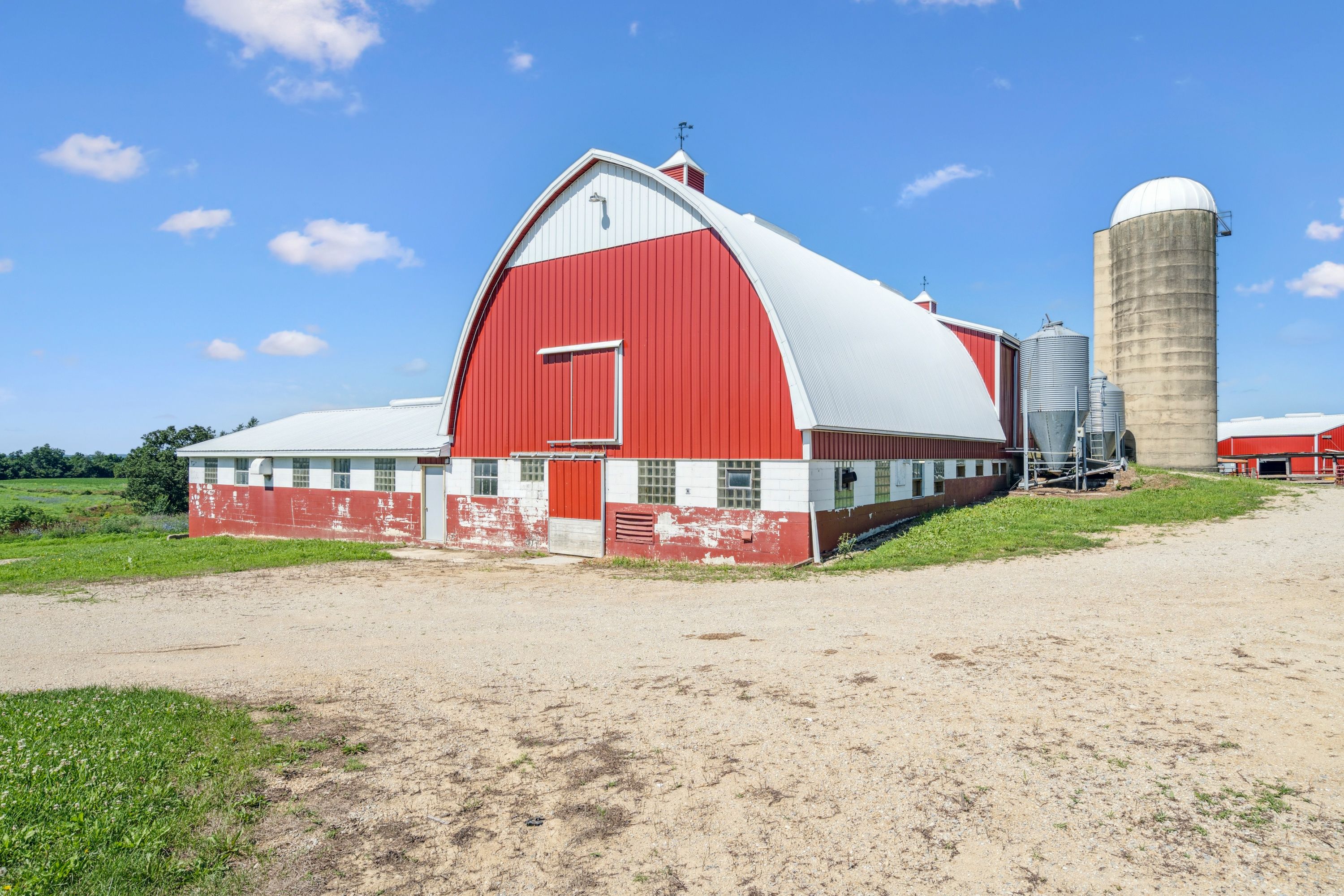 Listing Photo: 8707 & 8713 Riverside Road Farm (42)